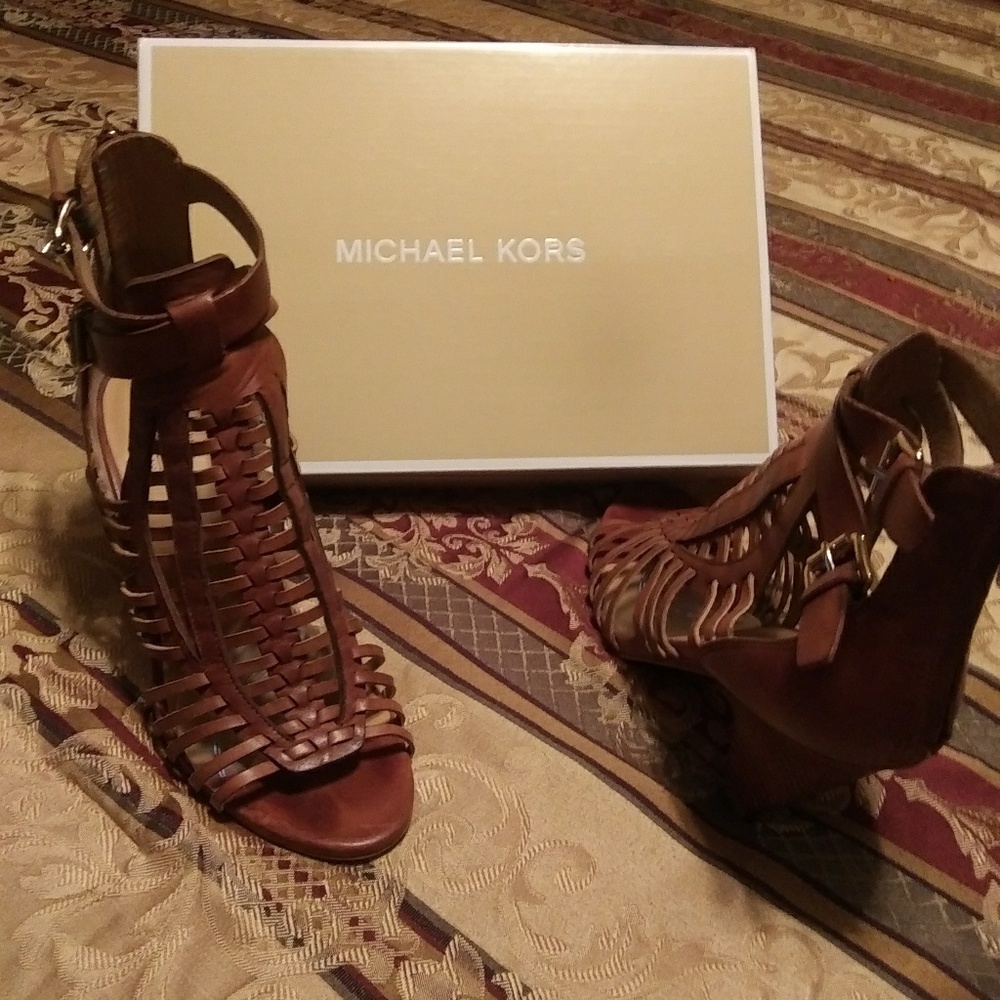 Sandals - Picture 5 of 7